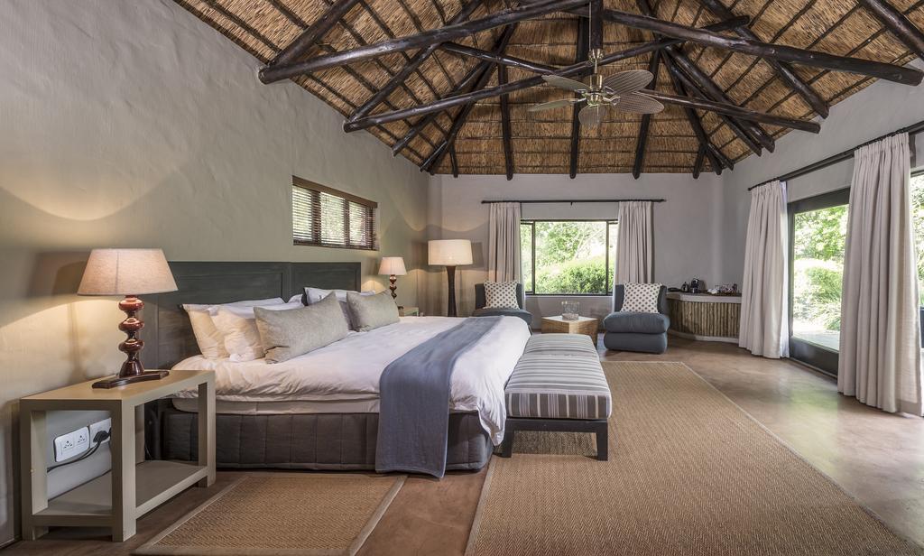 Kariega Game Reserve River Lodge Kenton on Sea Oda fotoğraf