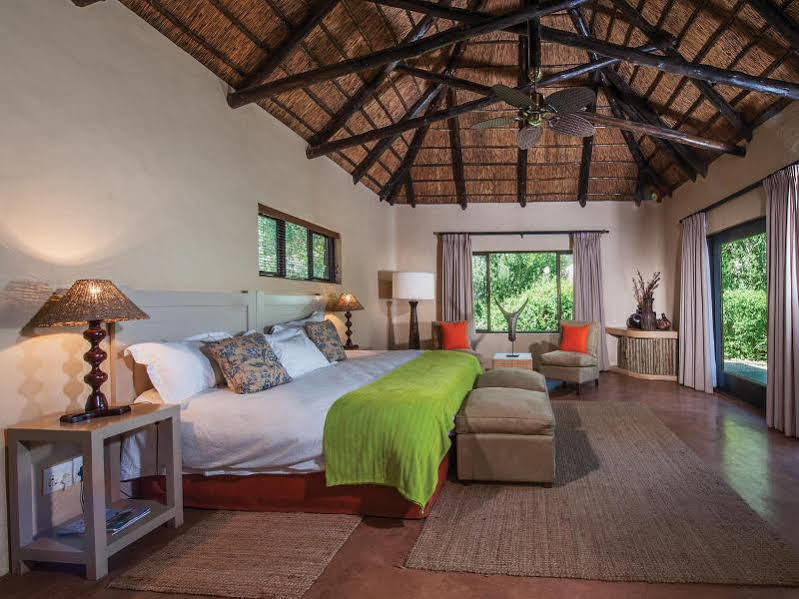 Kariega Game Reserve River Lodge Kenton on Sea Dış mekan fotoğraf